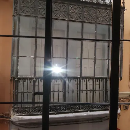 Bajo Gerona Apartment *